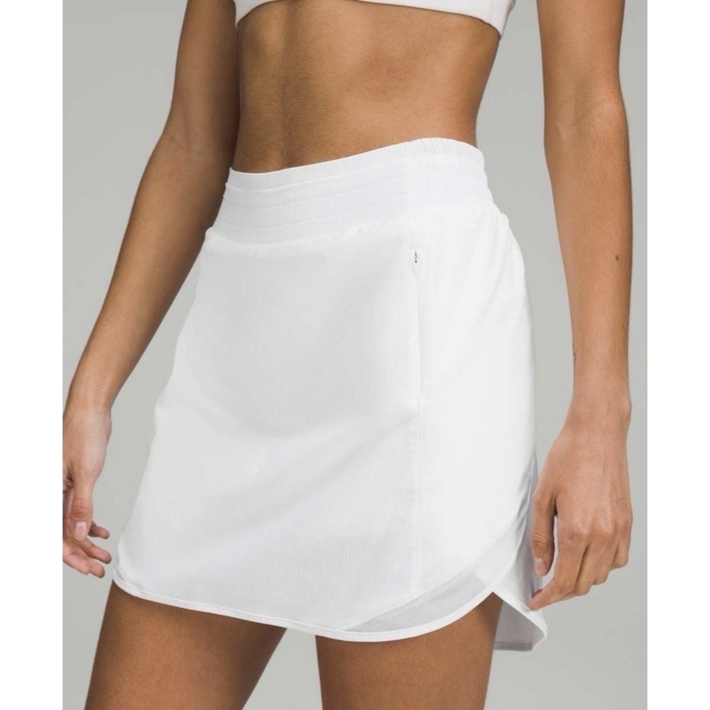 Lululemon‎ Hotty Hot High-Rise Skirt Skort Size 8 White Tennis Prep Golf Sporty
